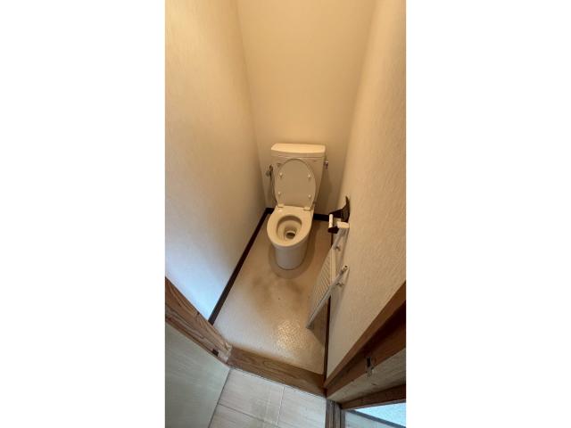 ALBA B棟のトイレ写真