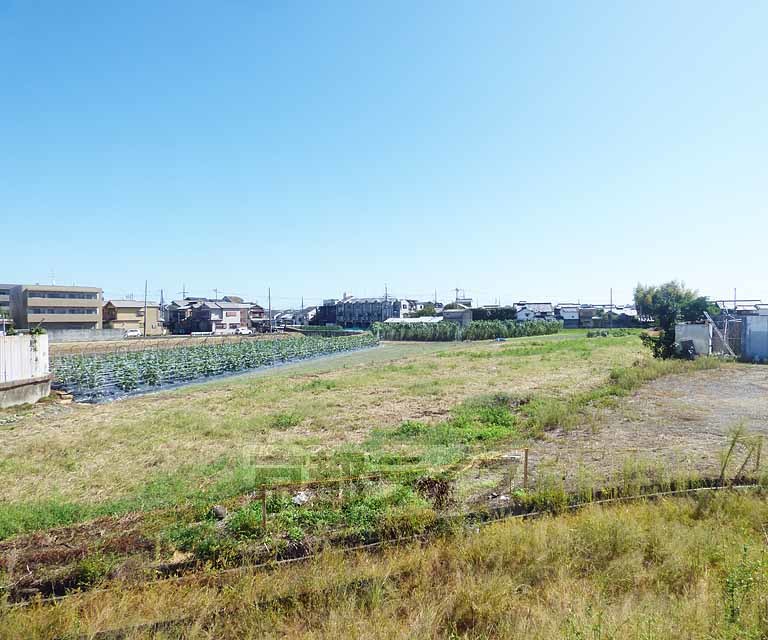 眺望　閑静な住宅。