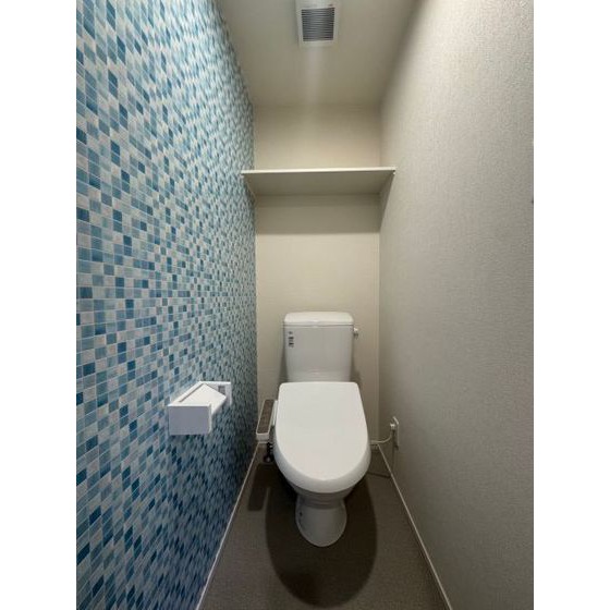 ＪＲ鹿児島本線 笹原駅 徒歩10分 3階建 築1年のトイレ写真