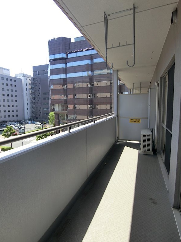 アプリ新横浜の内装写真