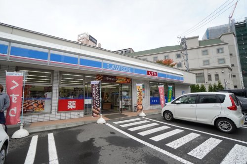 コンビニ　ローソン 札幌南7条西一丁目店（コンビニ）まで227m
