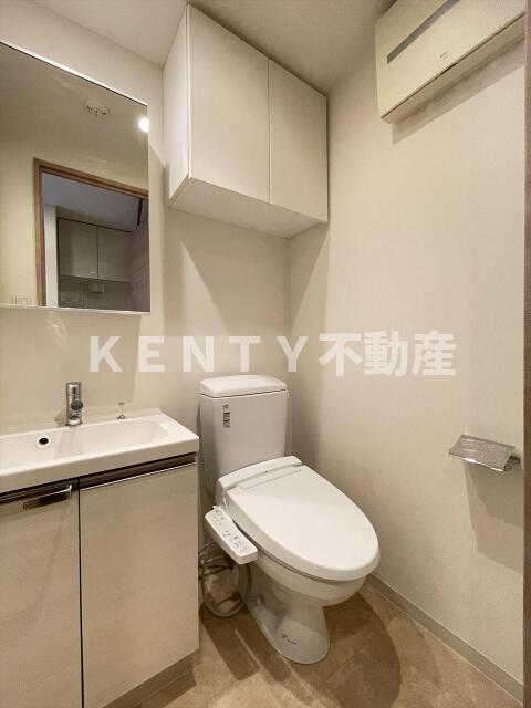 トイレ　落ち着いたトイレです