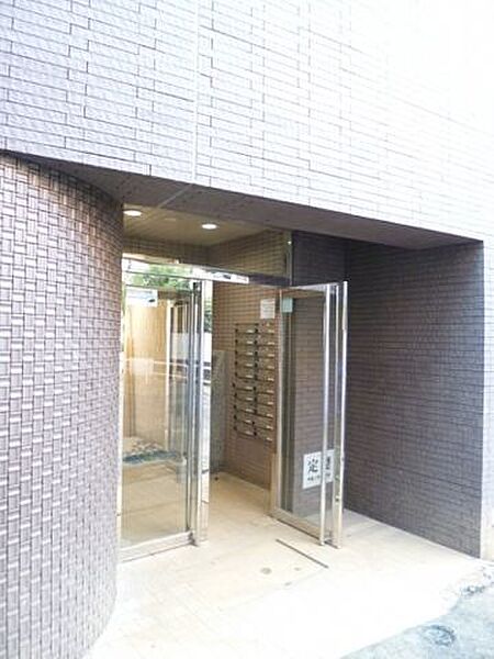 エントランス　弊社は都内全域の物件をご紹介可能です！