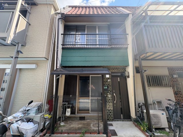 東園田町8丁目テラスハウス