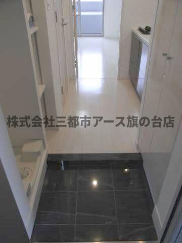 玄関　ザ・ヴァレッシア蒲田シティ