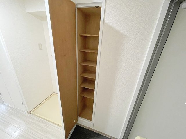 収納　シューズボックスです