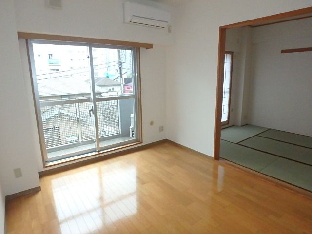 その他部屋・スペース　日当り良好　エアコン完備
