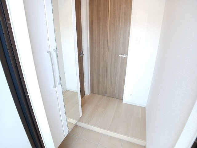 クレストコートみらいの居間写真