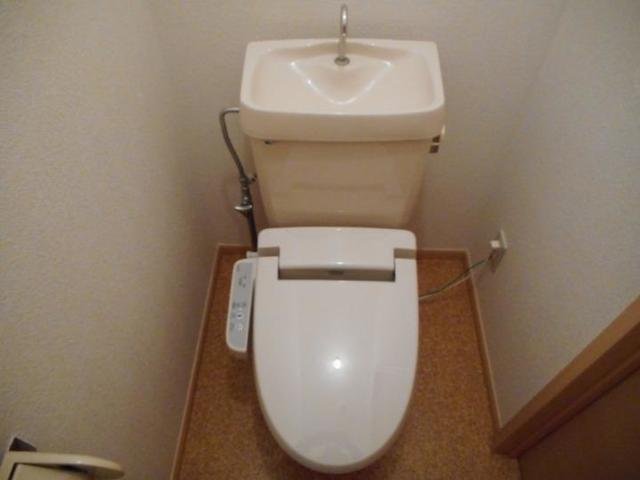 トイレ　トイレもきれいです