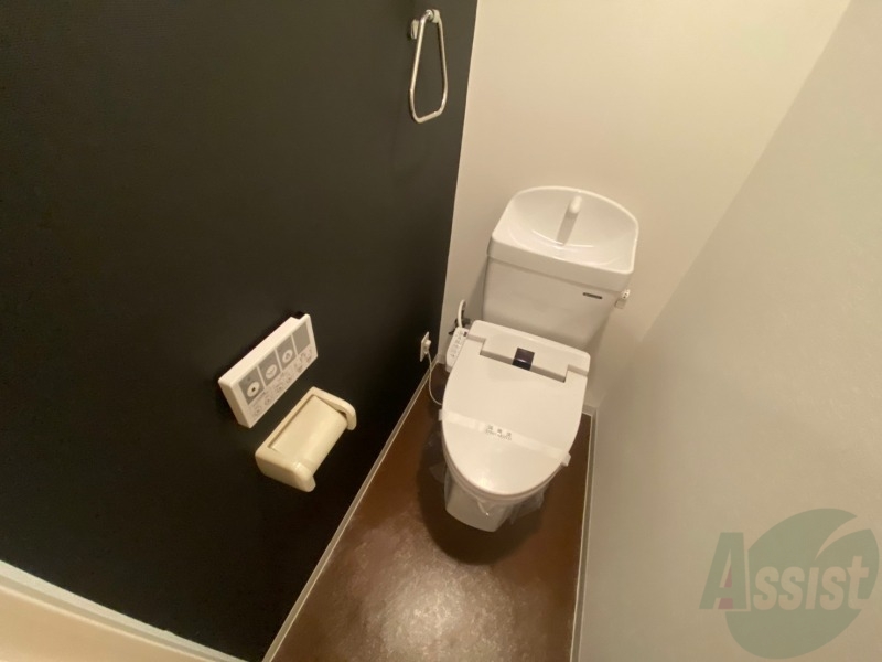 トイレ　こちらはトイレです。清潔感があり、安心して使用できます。