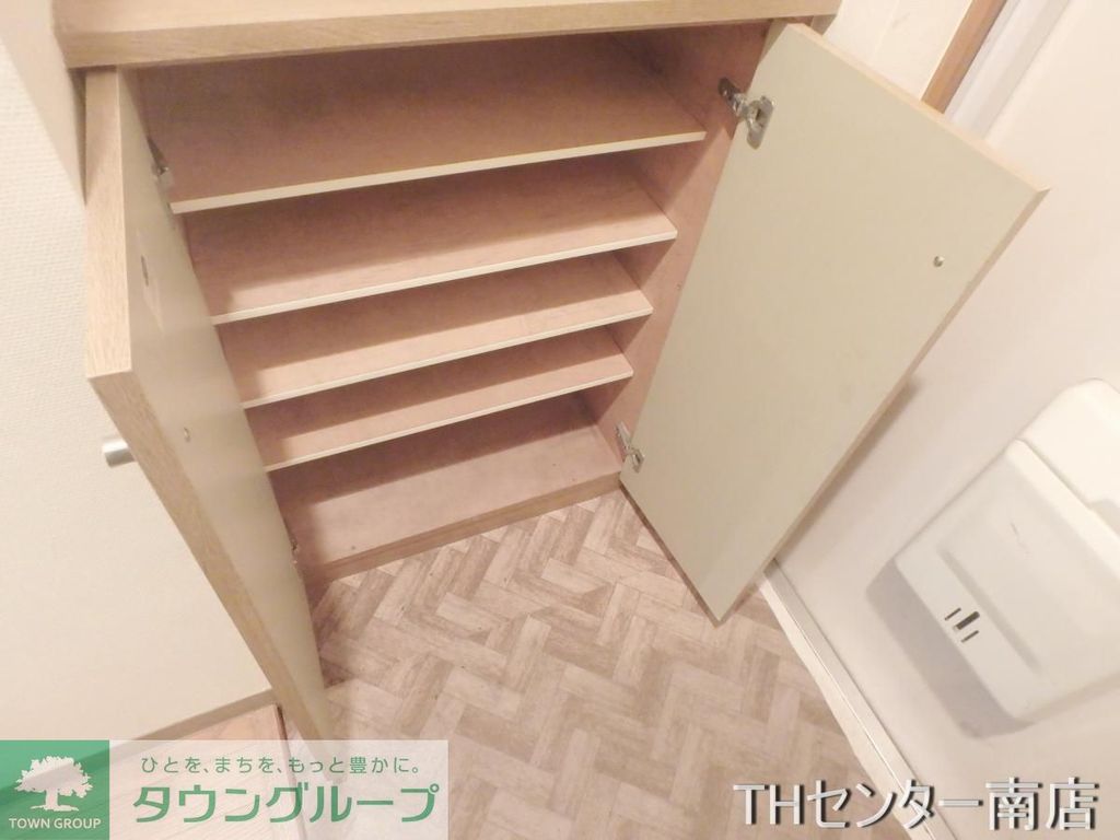 サンセリテ長坂の玄関写真