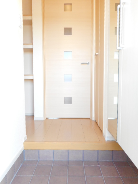 玄関　下駄箱付き☆