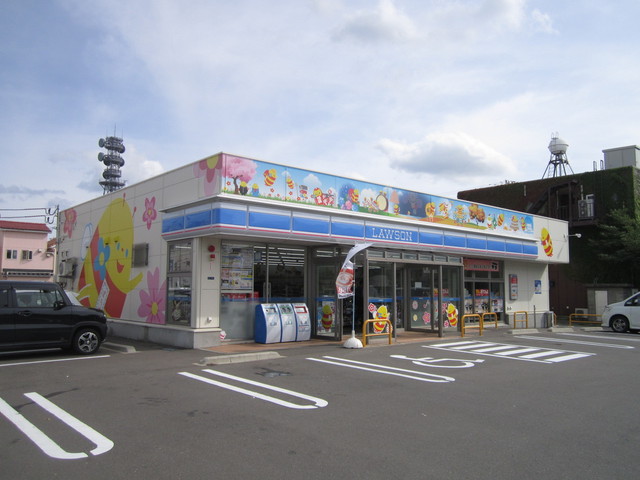 コンビニ　ローソン秋田山王けやき通店（コンビニ）まで527m