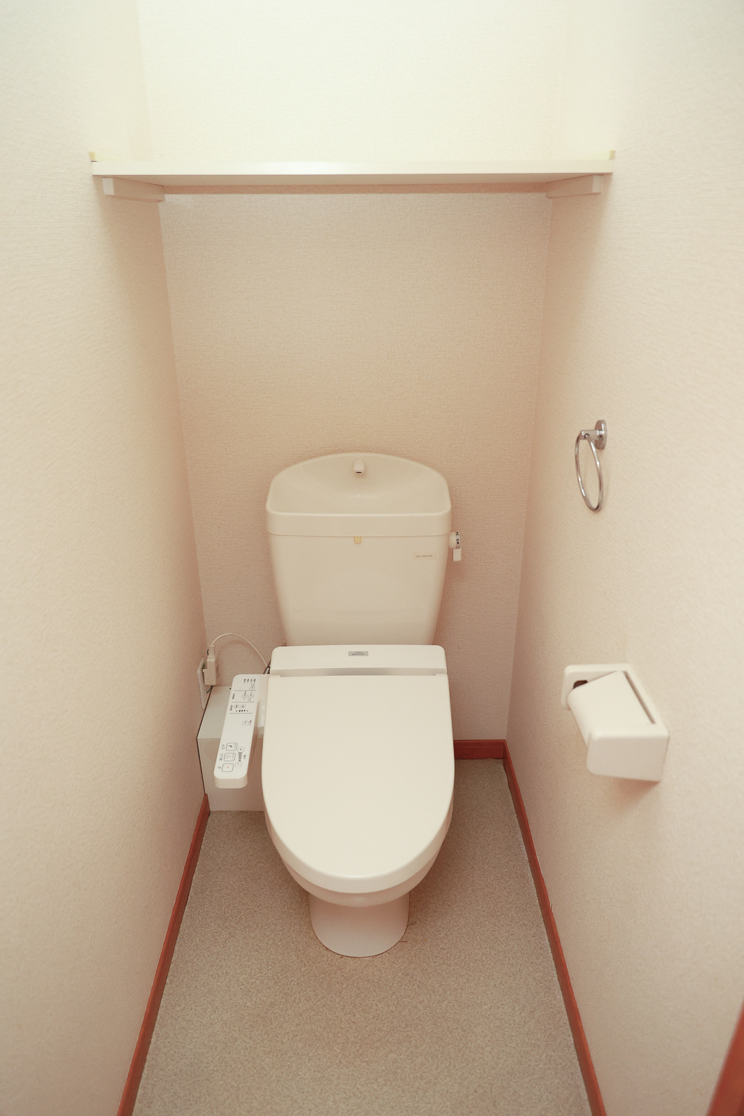 トイレ　温水洗浄便座