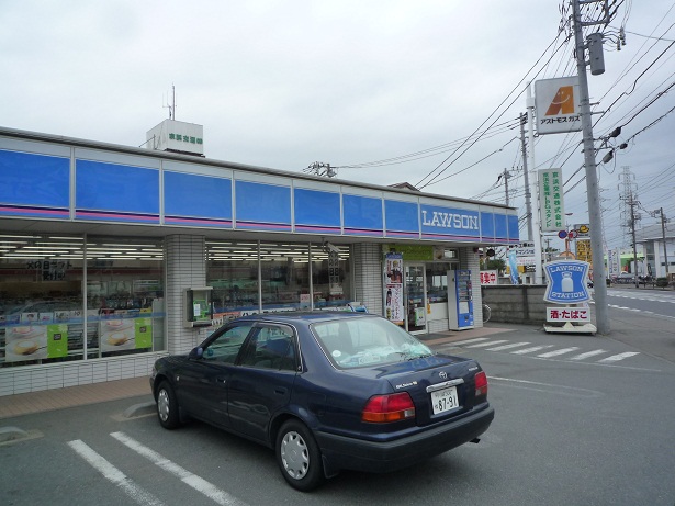 コンビニ　ローソン新城中町店（コンビニ）まで452m