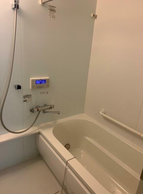 バス・シャワールーム　追い焚きバス