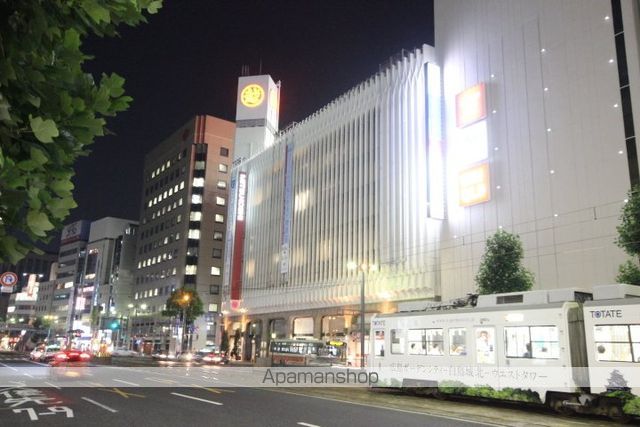 ショッピングセンター　三越デパート（ショッピングセンター）まで445m