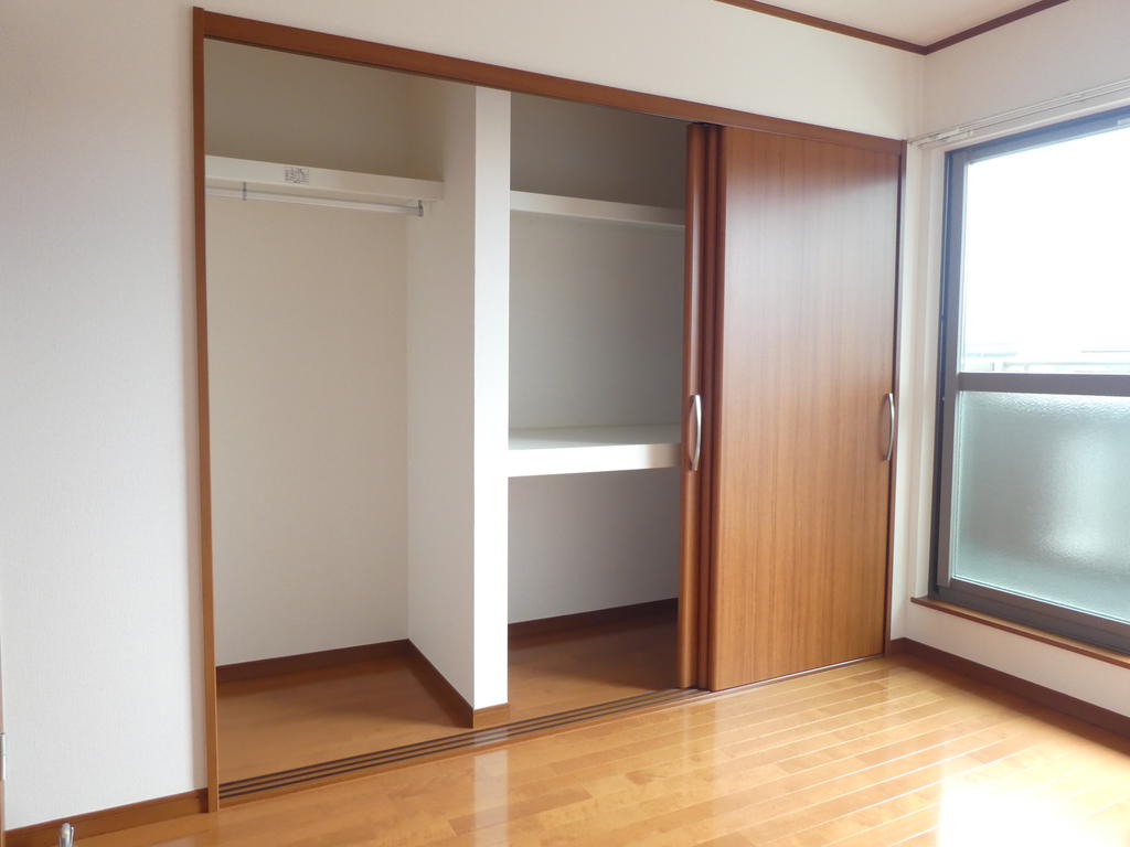 収納　室内写真は同施工会社の別部屋を使用しております。