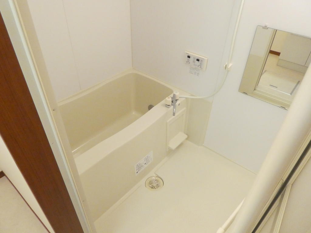 バス・シャワールーム　室内写真は同施工会社の別部屋を使用しております。