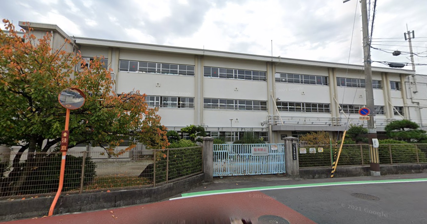 小学校　藤井寺市立藤井寺南小学校（小学校）まで228m