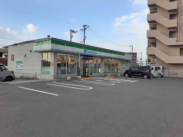 【新居浜市坂井町のアパートのコンビニ】