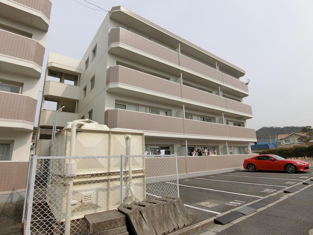 グレイスフル清和　東館の建物外観