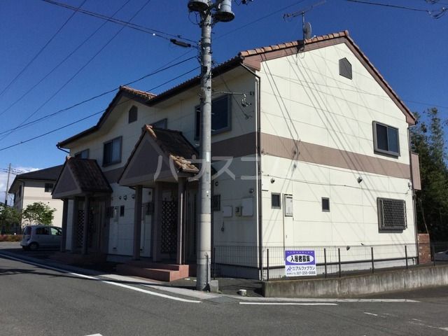 前橋市富士見町田島のアパートの建物外観