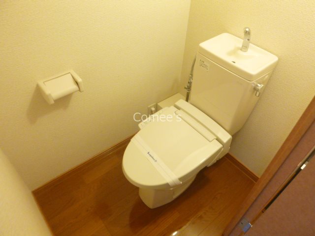 トイレ　温水洗浄便座