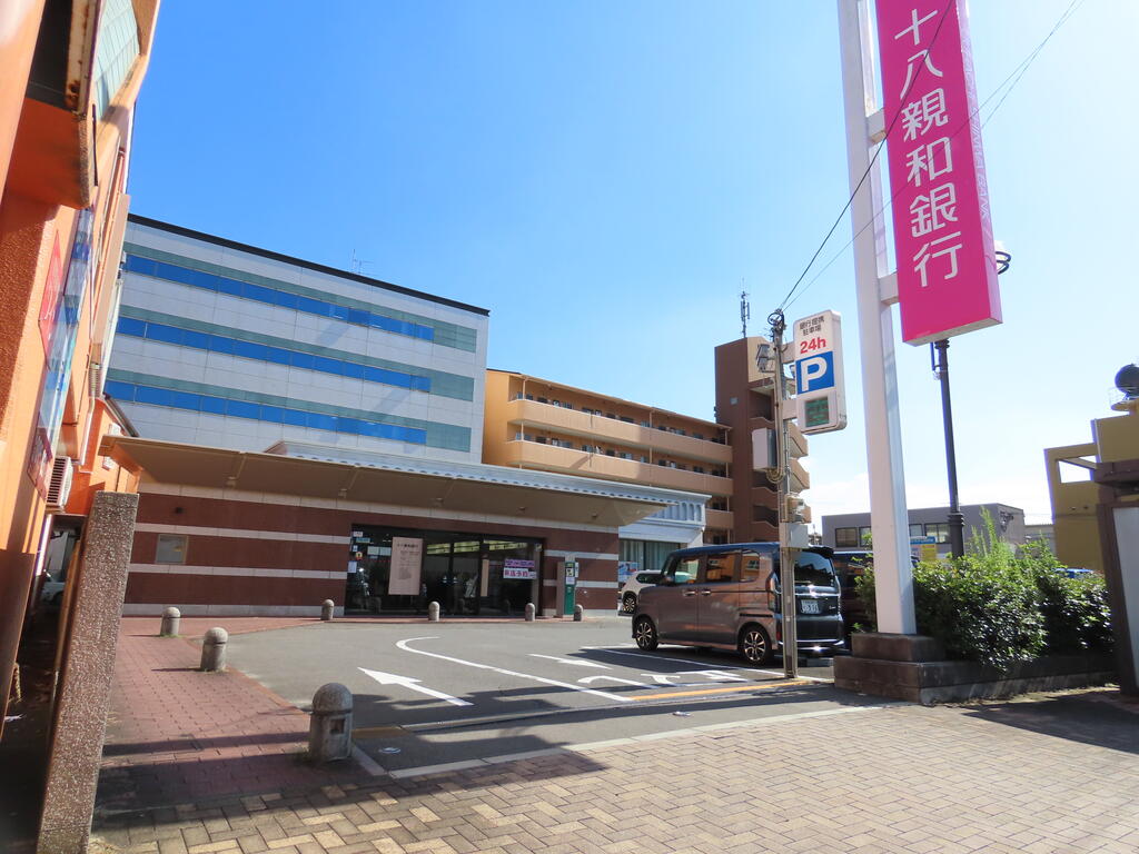 銀行　十八親和銀行東長崎支店（銀行）まで854m