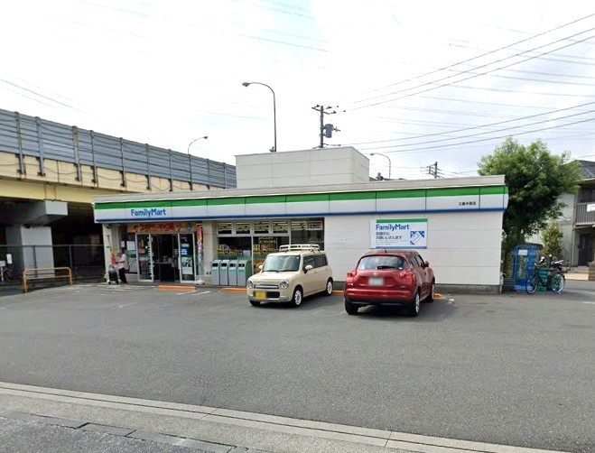 コンビニ　ファミリーマート三鷹中原店（コンビニ）まで201m