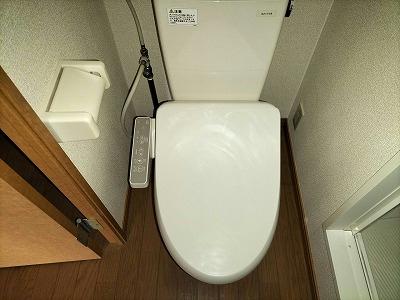 トイレ　バスとトイレは別ですよ♪