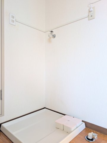 その他　【室内洗濯機置き場】洗濯パン付きで安心です。