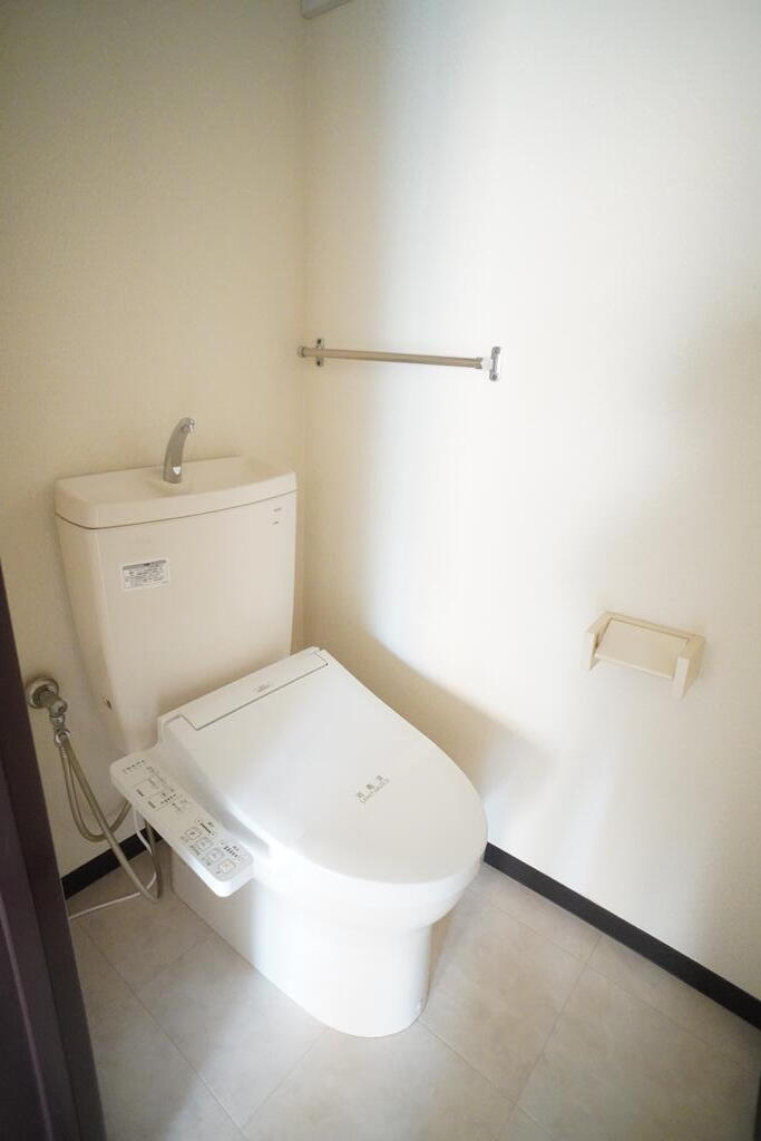 岡田ビルのトイレ写真