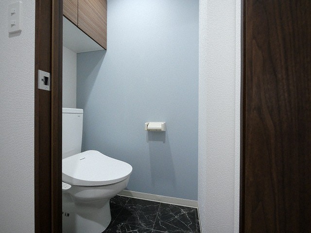 トイレ　快適なウォシュレット付きです♪