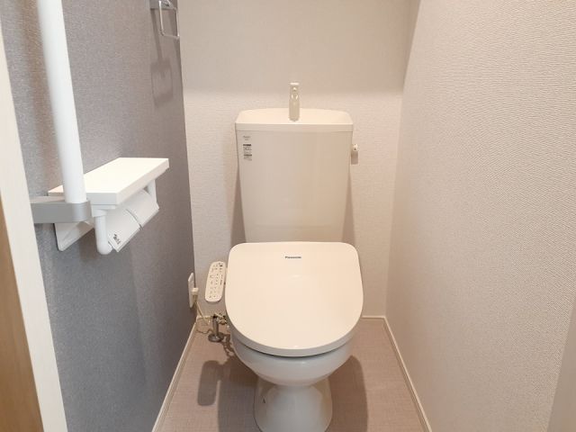 【長野市松代町松代のアパートのトイレ】