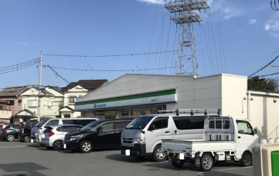 コンビニ　ファミリーマート 神野町石守店（コンビニ）まで281m