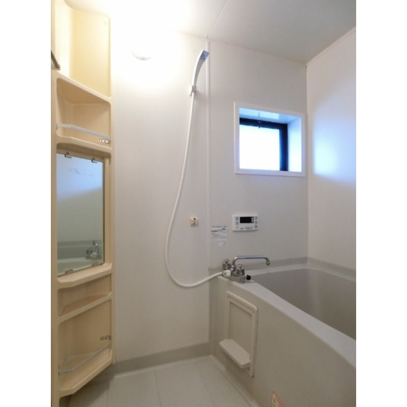 バス・シャワールーム　図面と現状に相違がある場合には現状を優先