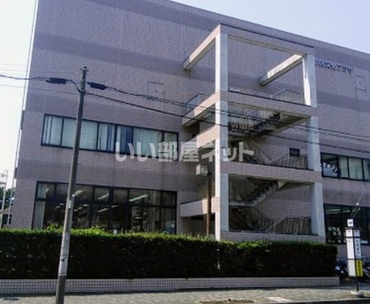 【八千代市萱田町のアパートの図書館】