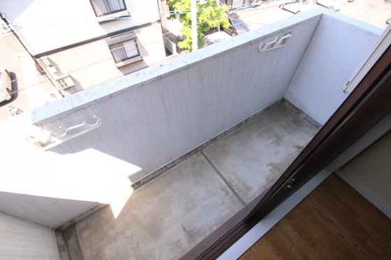 バルコニー　※別部屋の写真です