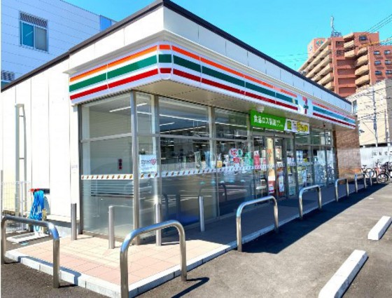 コンビニ　セブンイレブン広島西原２丁目店（コンビニ）まで308m