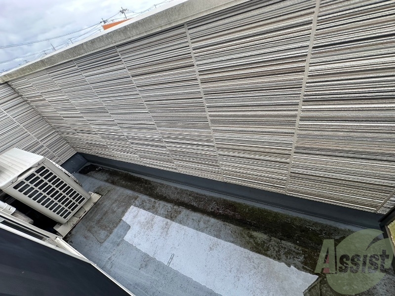 バルコニー　バルコニーが付いているので洗濯物も捗りそうです。