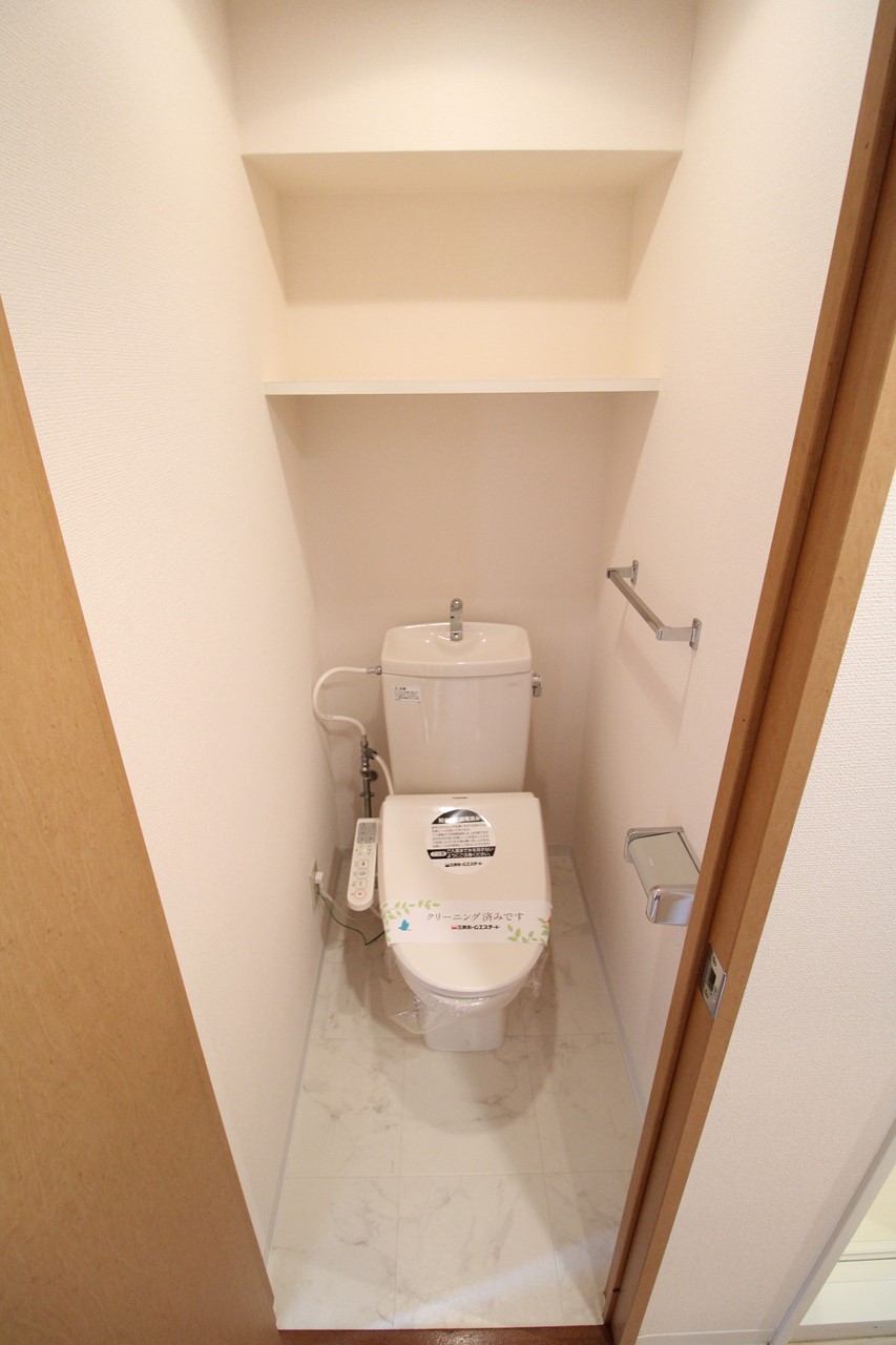 トイレ　※同物件、別部屋になります。