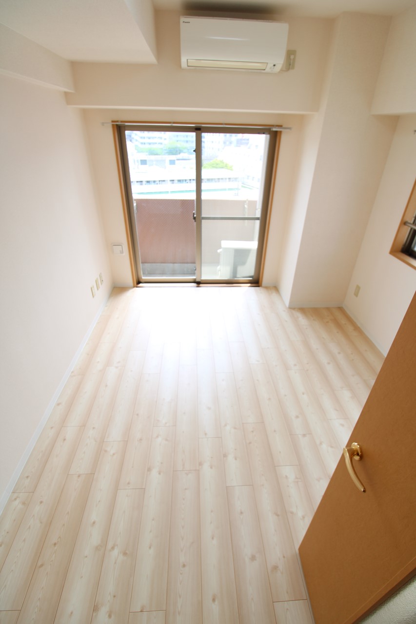 居室・リビング　※同物件、別部屋になります。