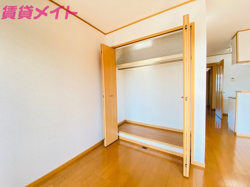 収納　同物件別室反転タイプ画像