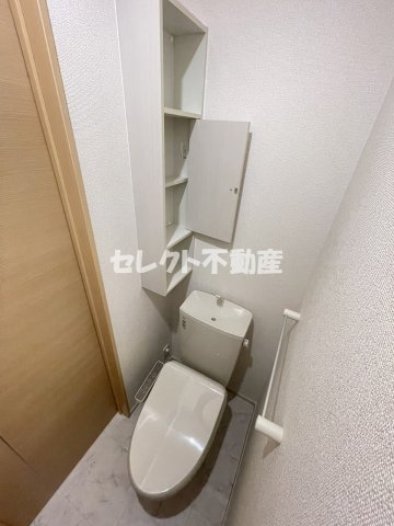 【出水市上知識町のアパートのトイレ】