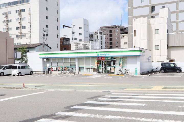 コンビニ　ファミリーマート 富田橋一丁目店（コンビニ）まで259m