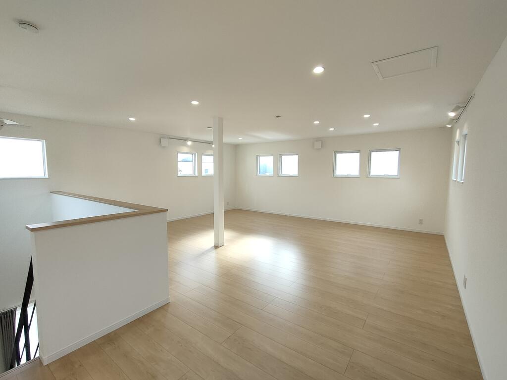 A12美の浜戸建の内装写真