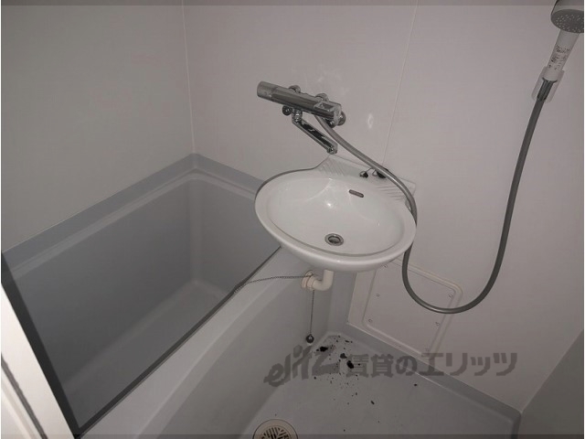 バス・シャワールーム　バス