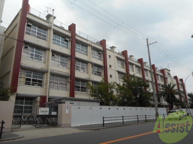 【中市マンションの中学校】