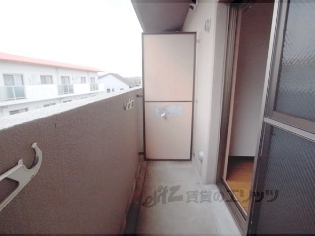 バルコニー　エアコン